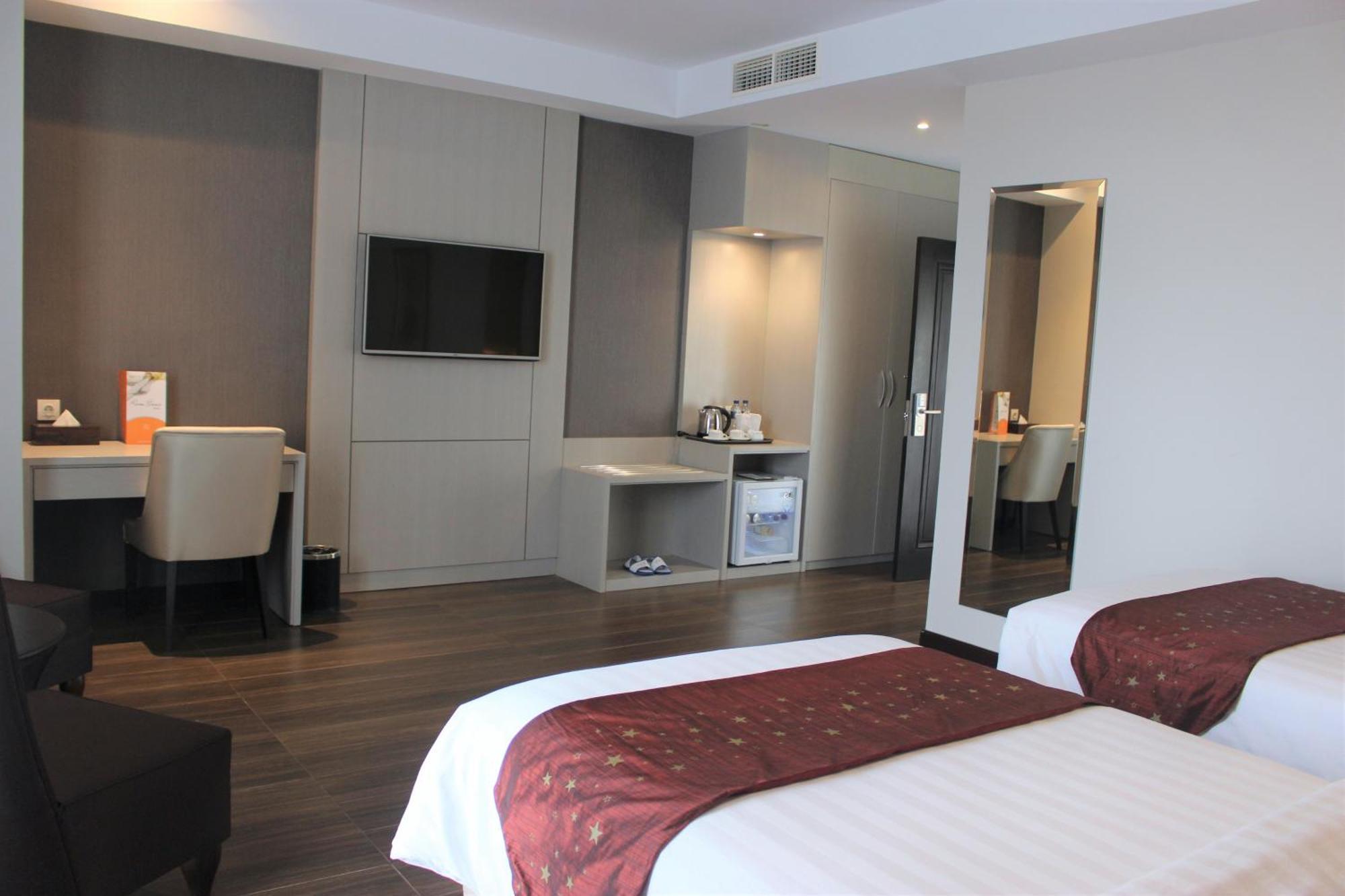 Tara Hotel Yogyakarta Tugu Ngoại thất bức ảnh