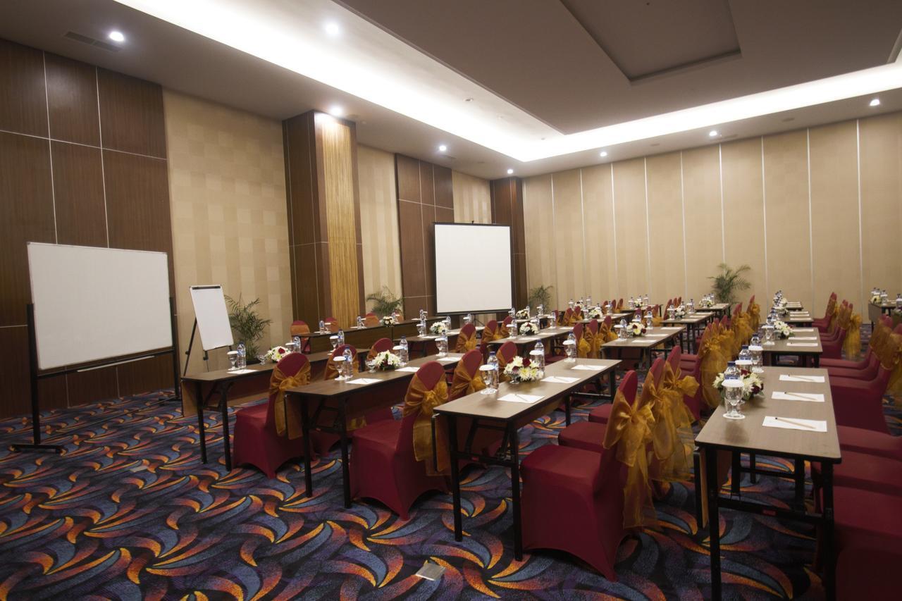Tara Hotel Yogyakarta Tugu Ngoại thất bức ảnh