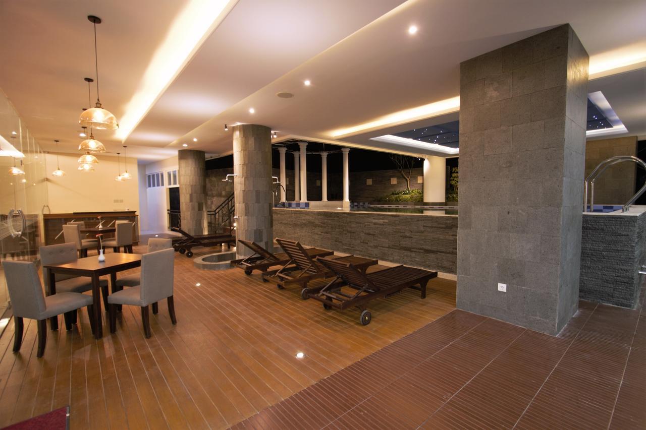 Tara Hotel Yogyakarta Tugu Ngoại thất bức ảnh