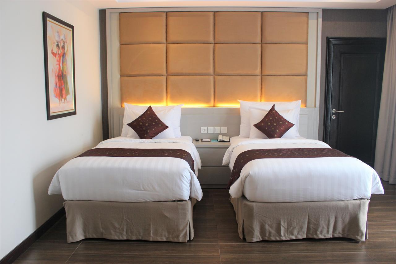 Tara Hotel Yogyakarta Tugu Ngoại thất bức ảnh