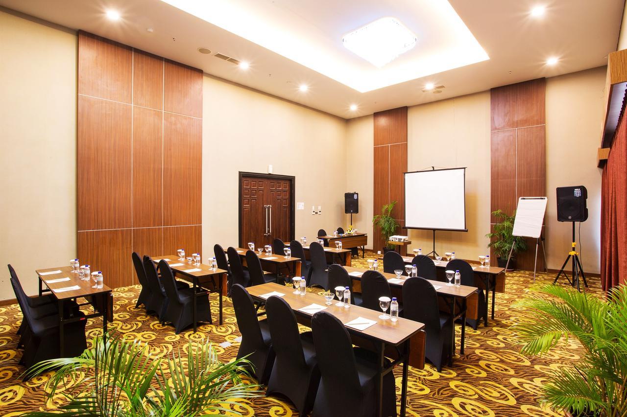 Tara Hotel Yogyakarta Tugu Ngoại thất bức ảnh